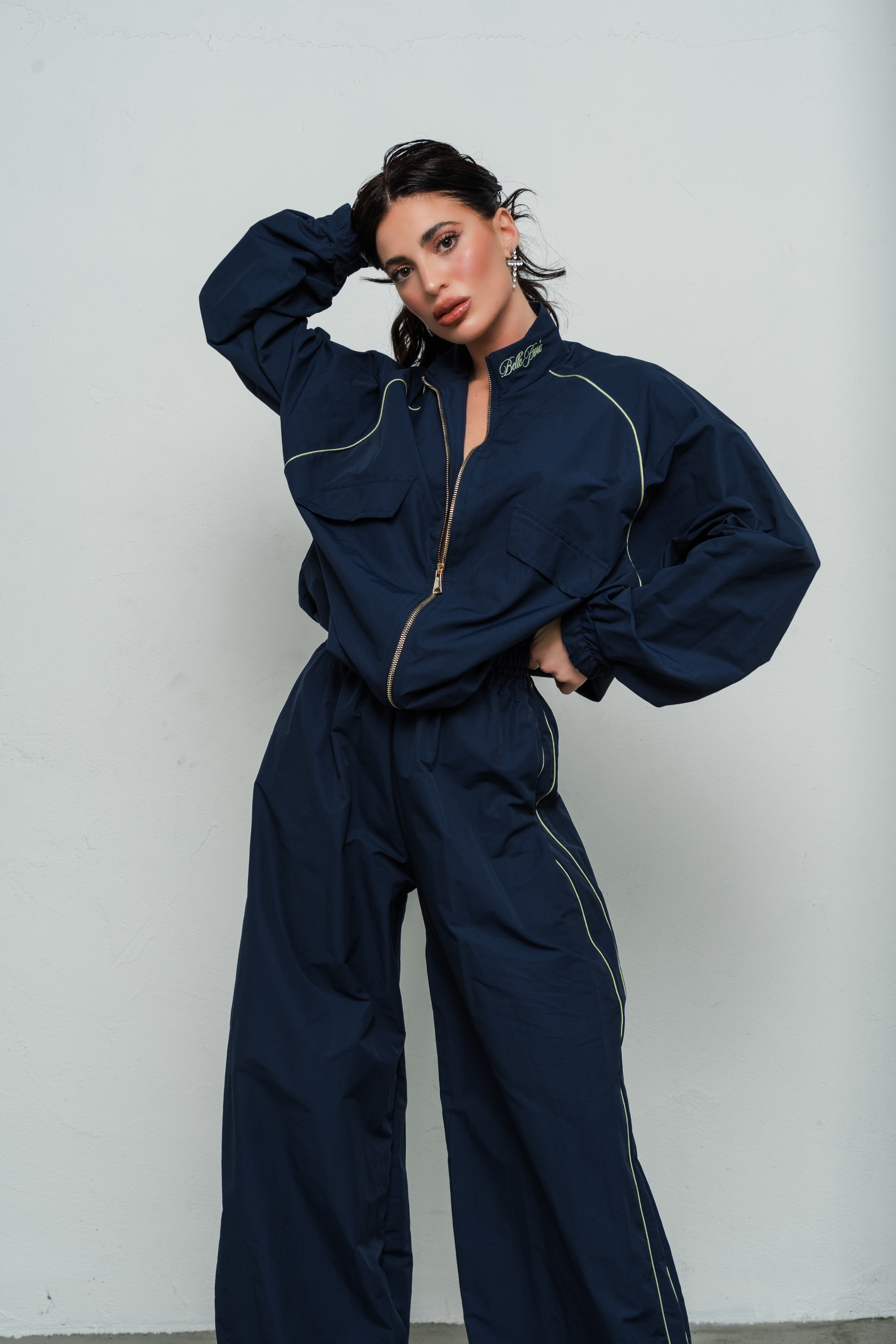 Tracksuit Street glow