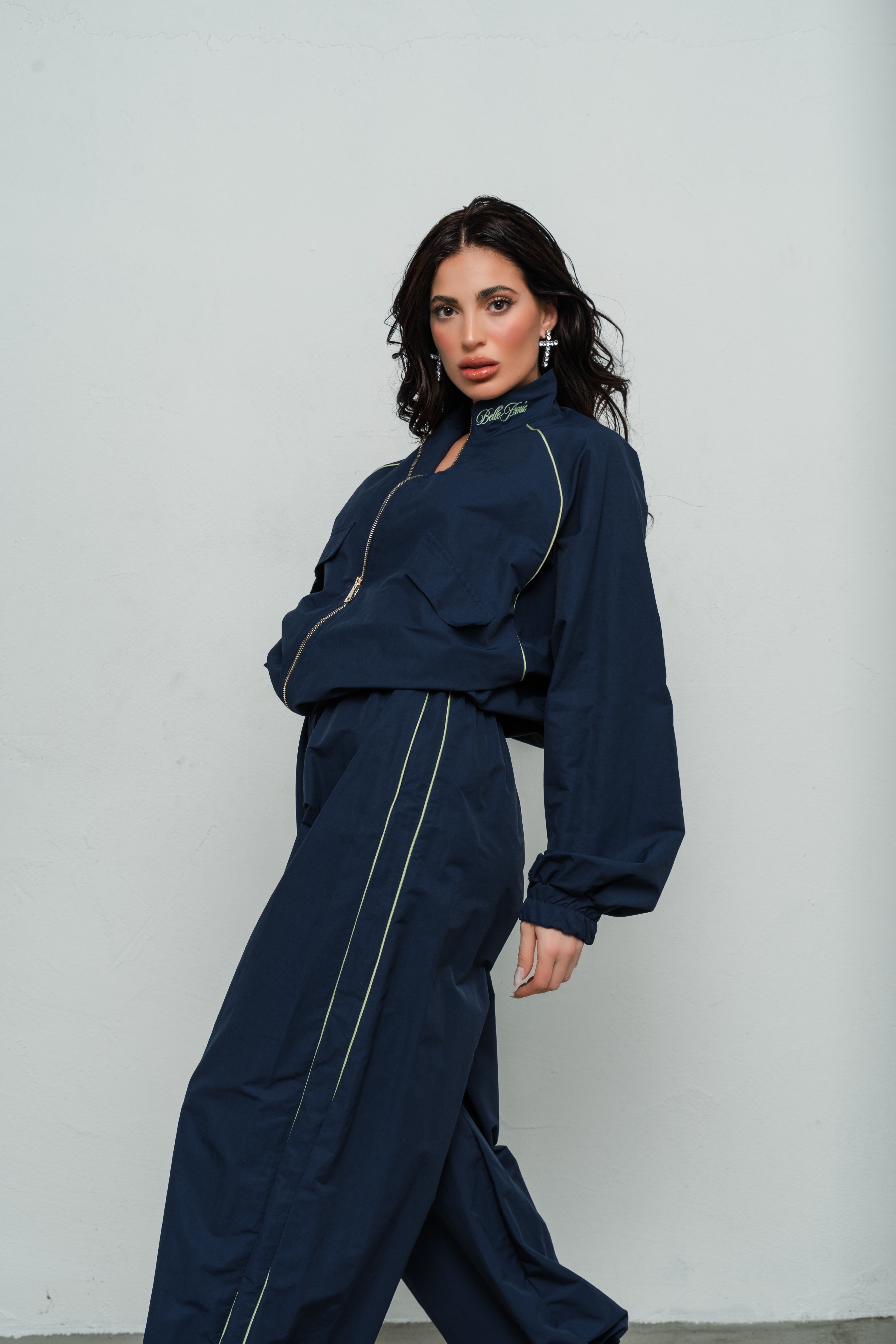 Tracksuit Street glow