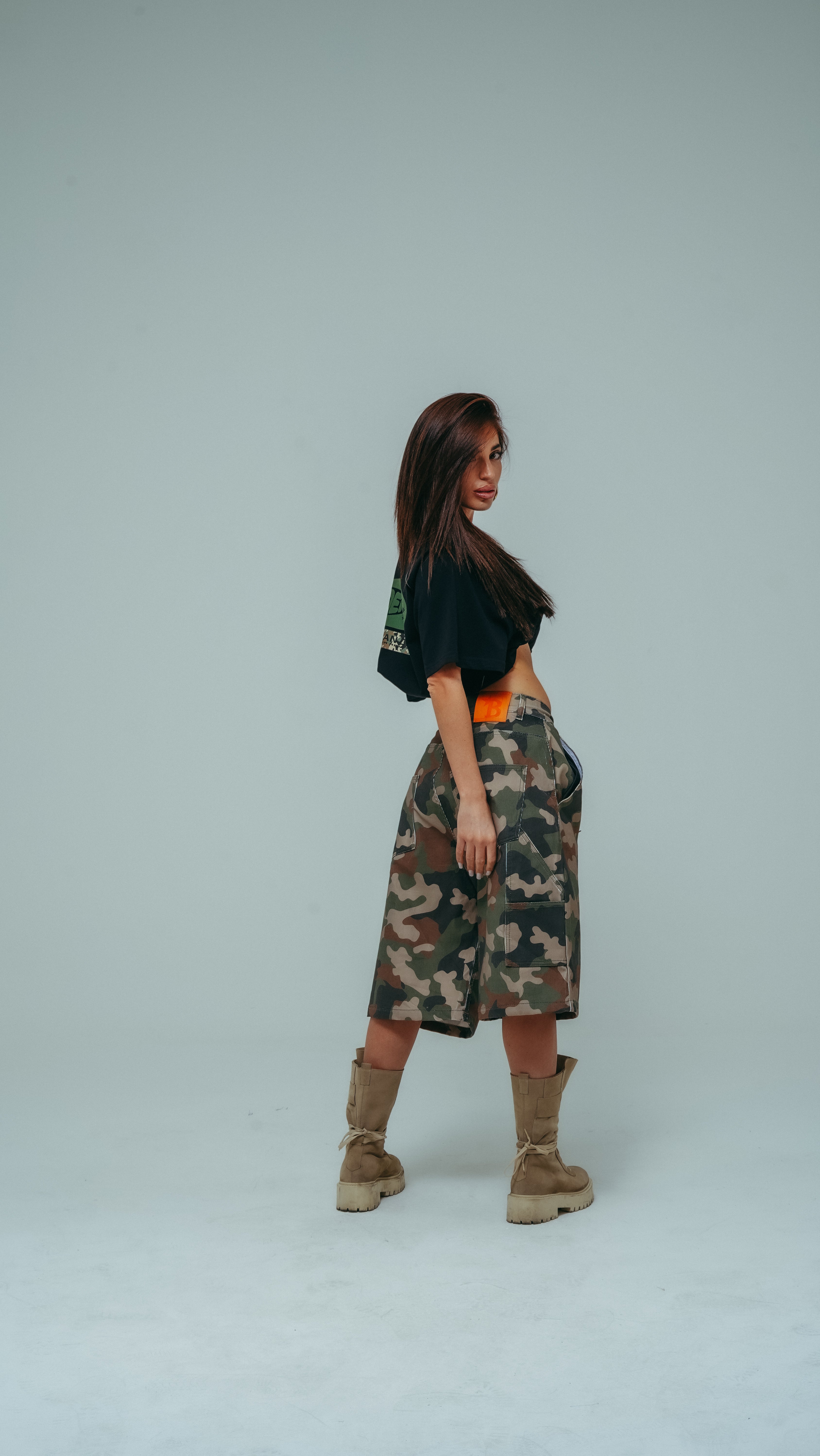 SHORT CAMO CORE GREEN